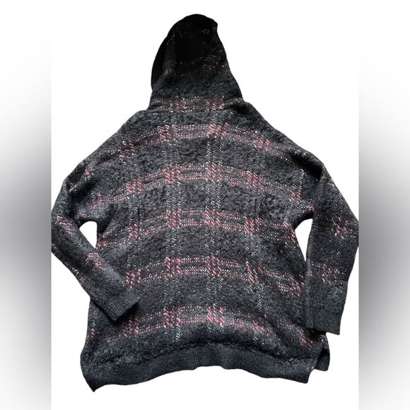 Rock and Republic Women’s/Teen Girl Rock and Republic Pull Over XL Sweatshirt - Picture 2 of 7